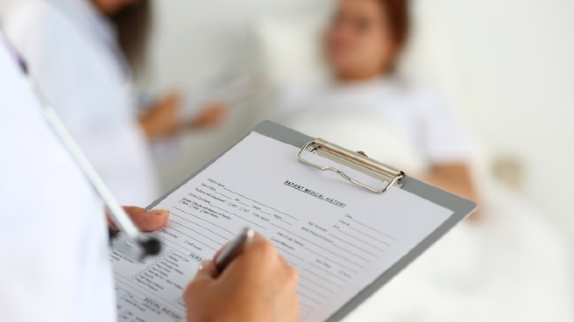 Над 100 лица деца и възрастни от различни области в