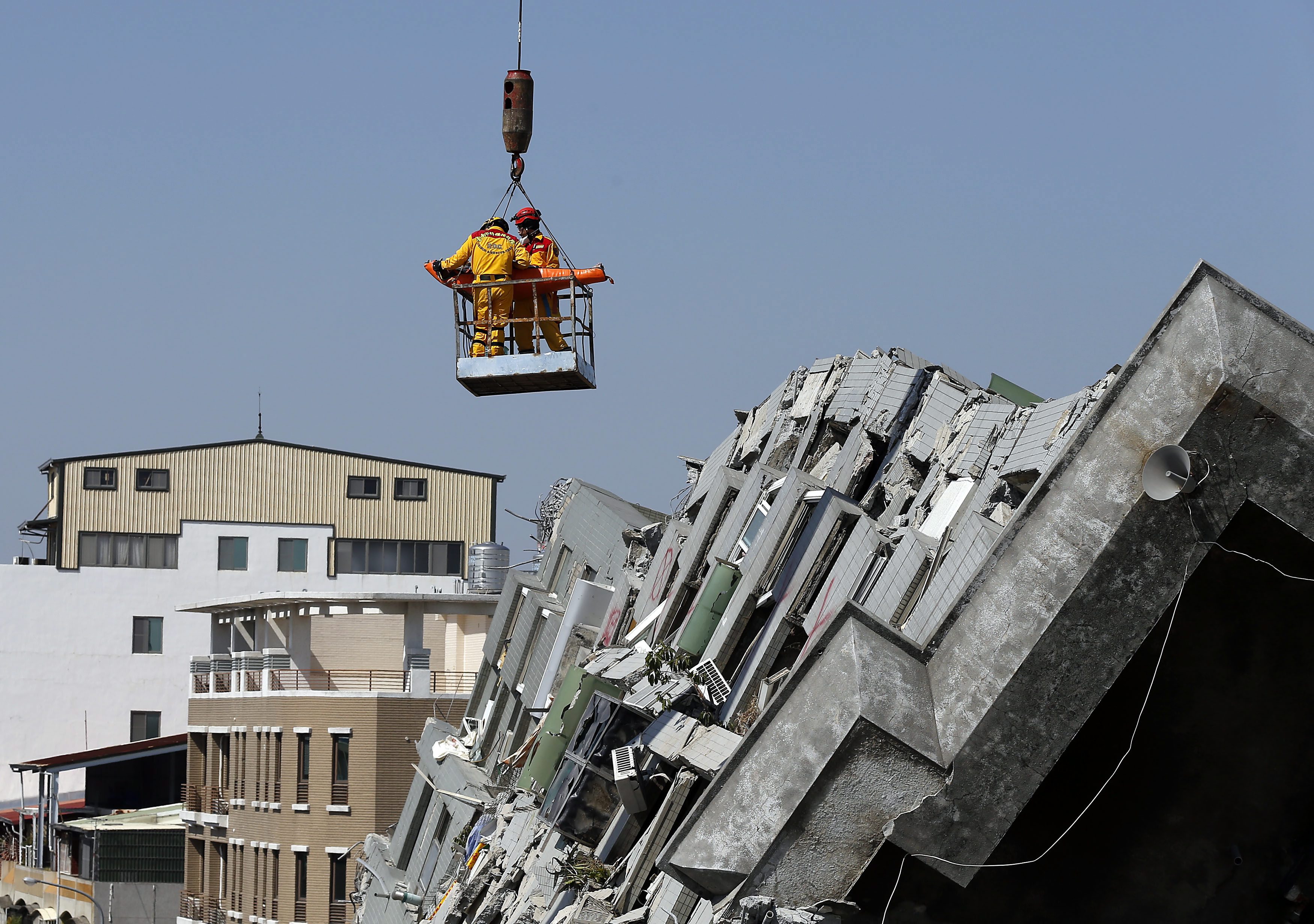 Разрухата след земетресението в Тайван през месец февруари.