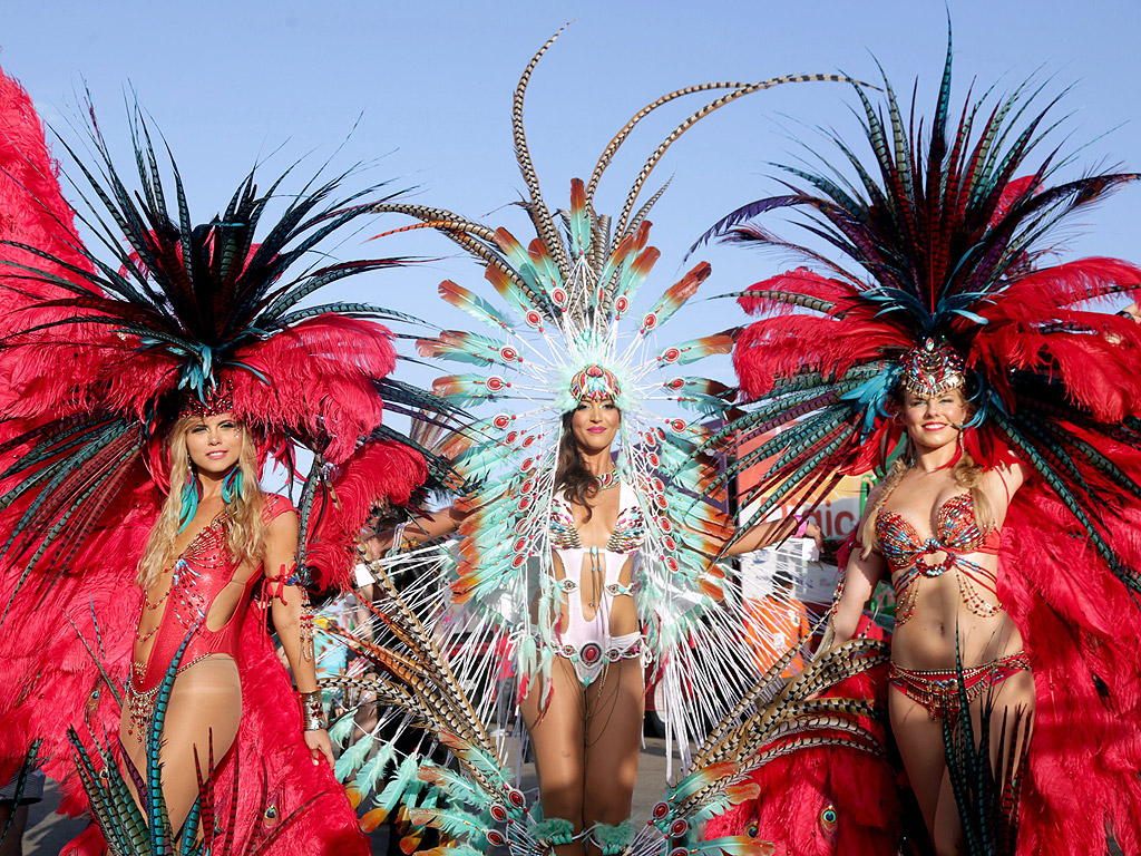 Тринидад и Тобаго<br />
Карнавалът е празник, разпространен главно в католическите страни и свързан с началото на Великите пости.