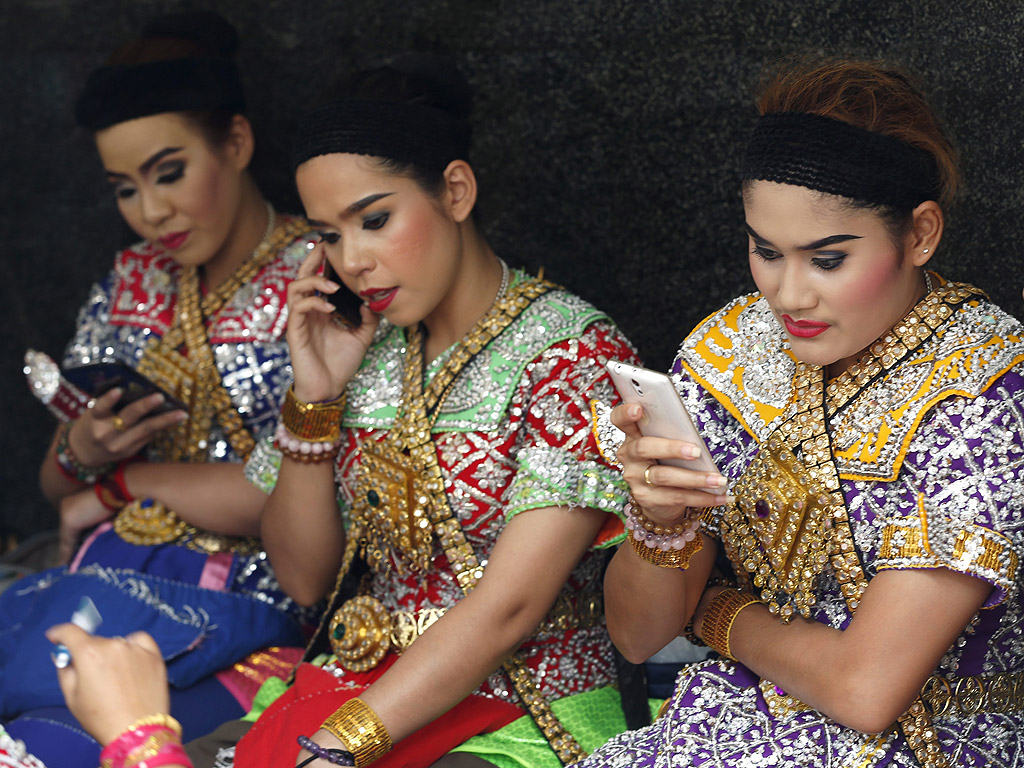 С 87.5 милиона мобилни абонамента, от страна с 67,2 милиона жители, Тайланд не е изключение.