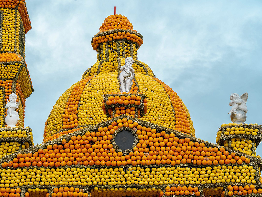 83-ти фестивал на Лимона в Ментон, Франция. Темата тази година е Чинечита от 13 февруари до 2 март