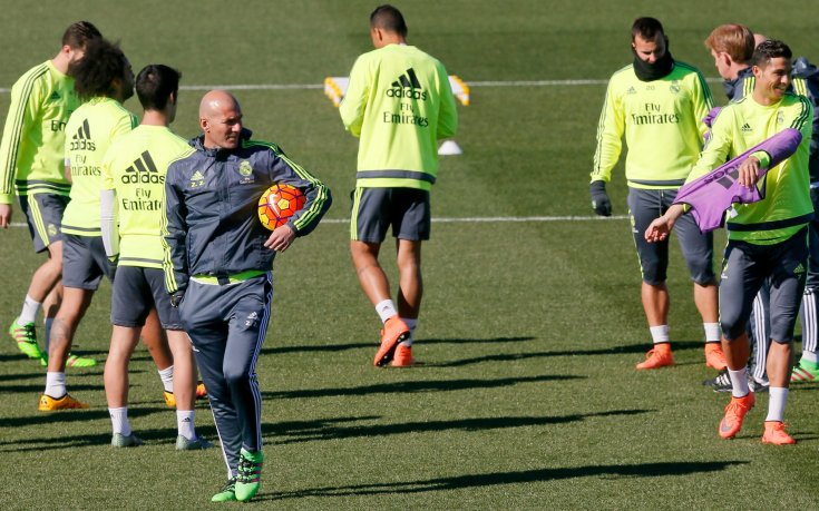 Зидан към играчите: Забранено е да се отказвате от Ла Лига