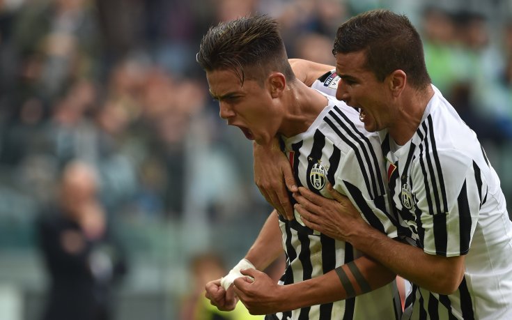 Ювентус преподписа с двама от играчите си