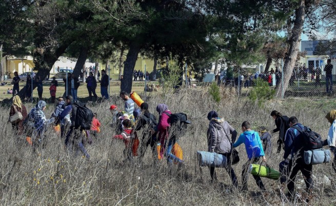 10 000 нелегални щурмували границата ни от януари