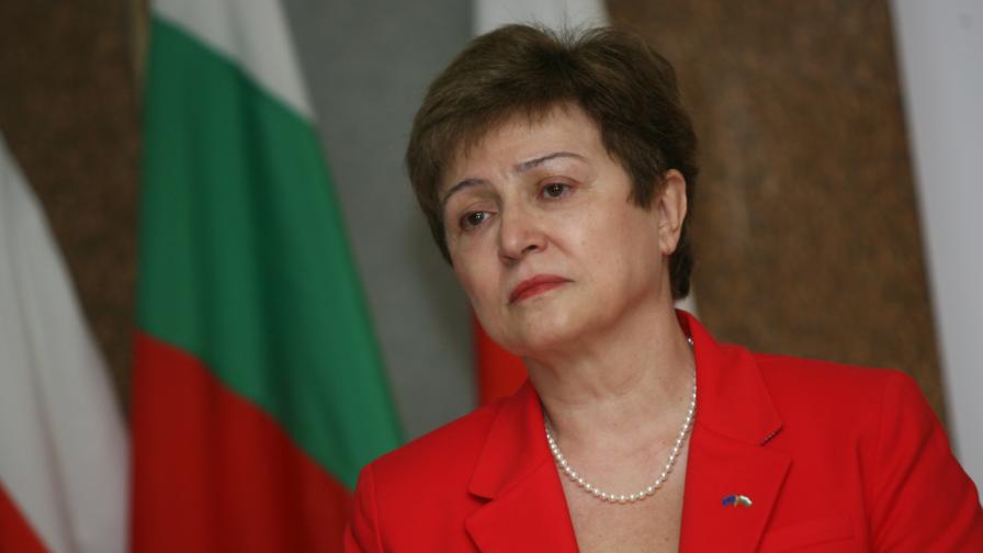  „ Блумбърг ”: Георгиева може да наследи Юнкер отпред на Европейска комисия 