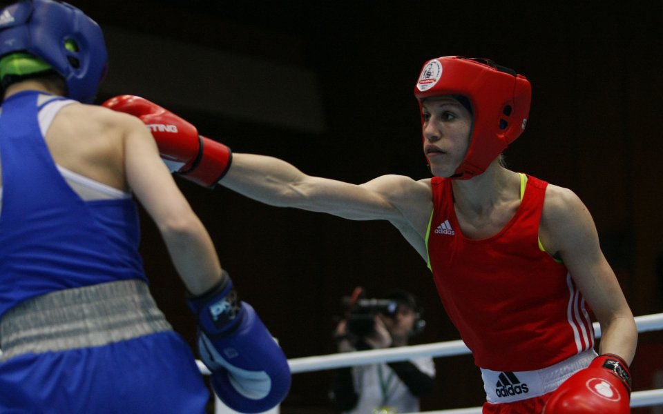 Пращаме пет боксьорки на Световното в Казахстан