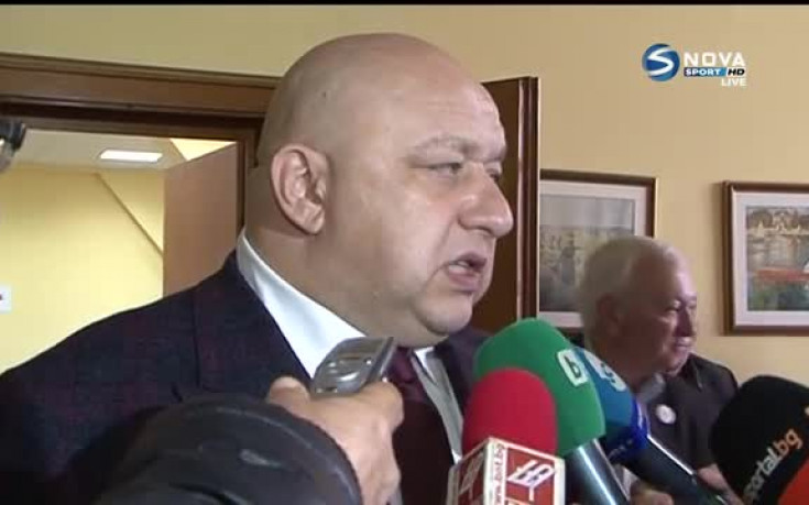 Министър Кралев: Някои хора казват - не искаме акъл, дайте ни пари