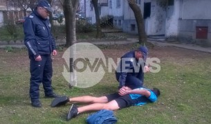 Задържаха младежа, опитал да обере магазин за телефони