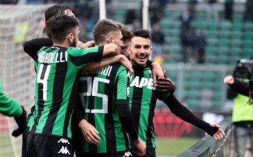Десет от Сасуоло хванаха Милан неподготвен, Юве с лесен успех