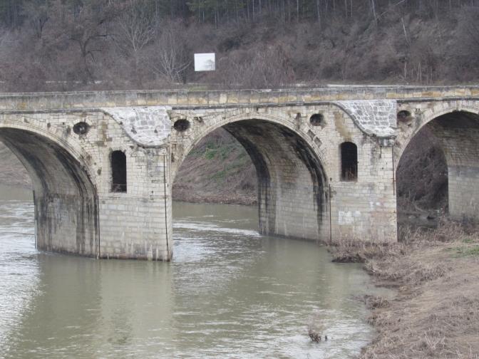 Мост Кольо Фичето