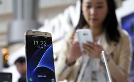  Пазарът на смарт телефони най-зле от 5 години насам 