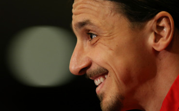 Юнайтед обявява Моуриньо и Ибра с няколко часа разлика