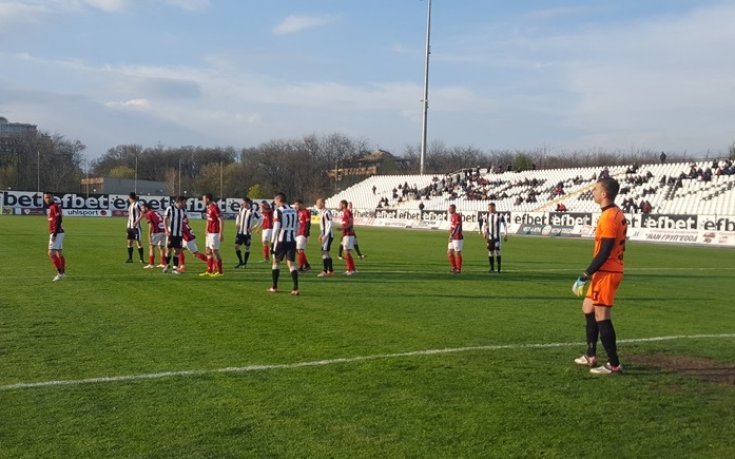 Локо Пд и Локо ГО не успяха да се победят