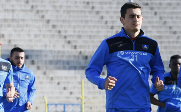 Стоев даде почивка на Лукин и Костадинов