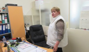 Дядо наби лекарка, заповяда й да работи