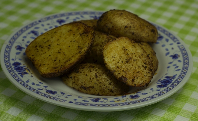 Как се правят „дупени картофи“