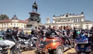 Протестът на мотористите пред НС