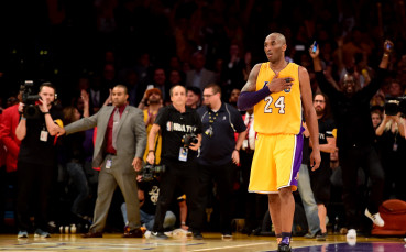 Историческо! Коби вкара 60! точки в последния си мач