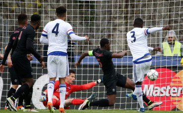 Челси отново триумфира в младежката Шампионска лига