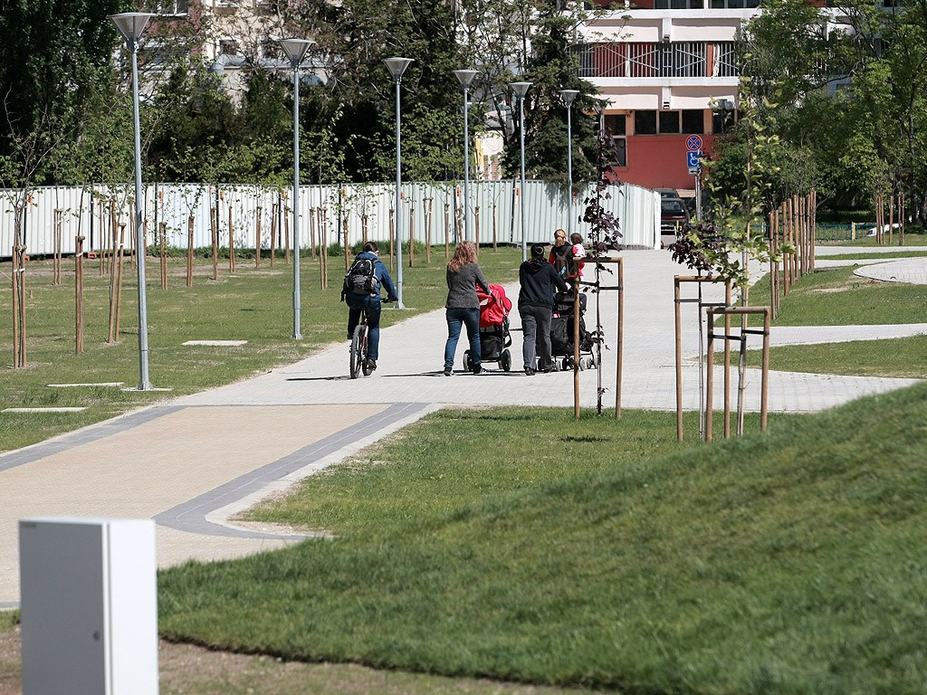 Новият парк "Възраждане" в София