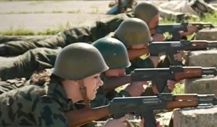 Как за три седмици цивилен става редник в България