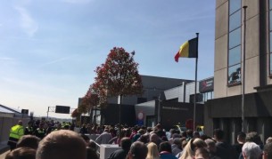 Пътници препълниха взривеното летище в Брюксел