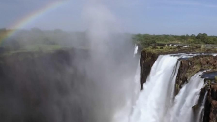 60 секунди, в които ще усетите мощта на водопада Виктория