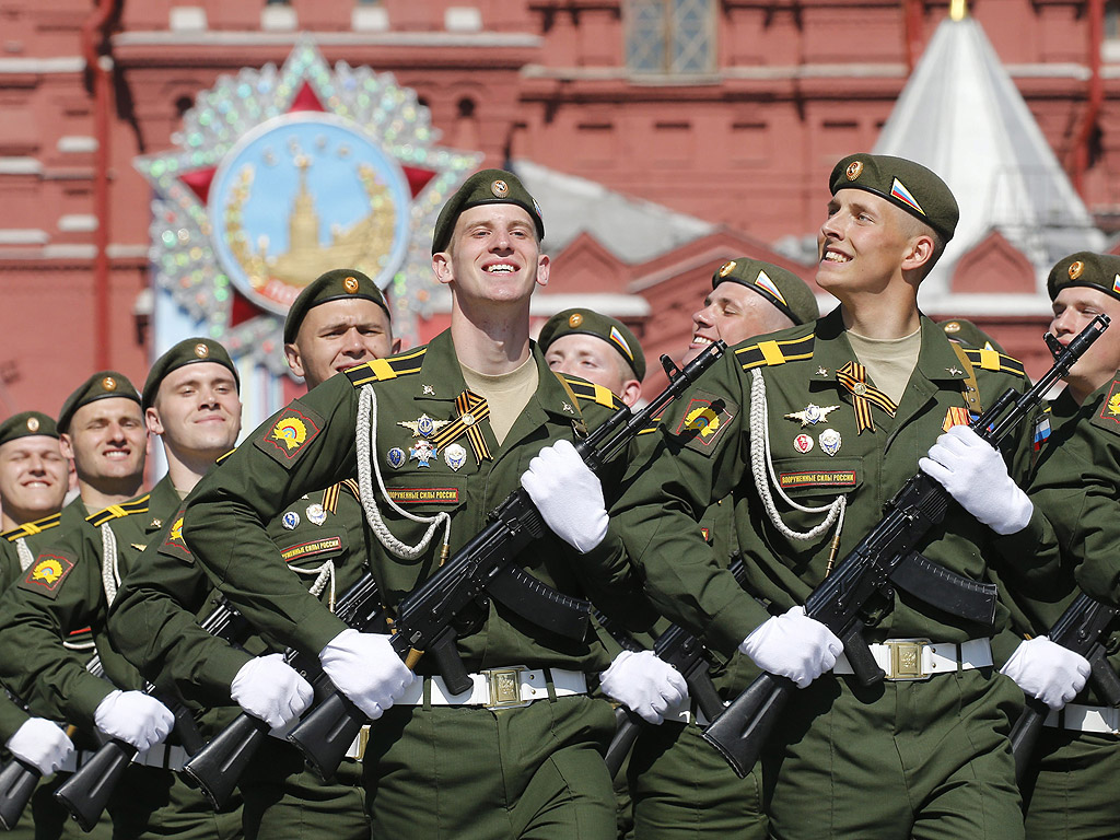 Парад в Москва за 71 години от съветската победа над нацистка Германия