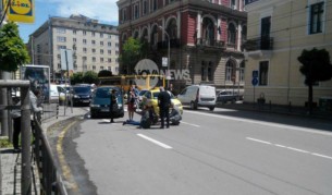 Такси блъсна пешеходка на пътека в центъра на София