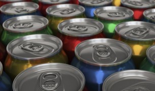 Колекционер събра 50 хил. бирени кенчета (видео)