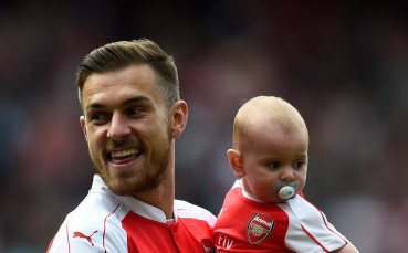 Почетната обиколка на децата в Арсенал