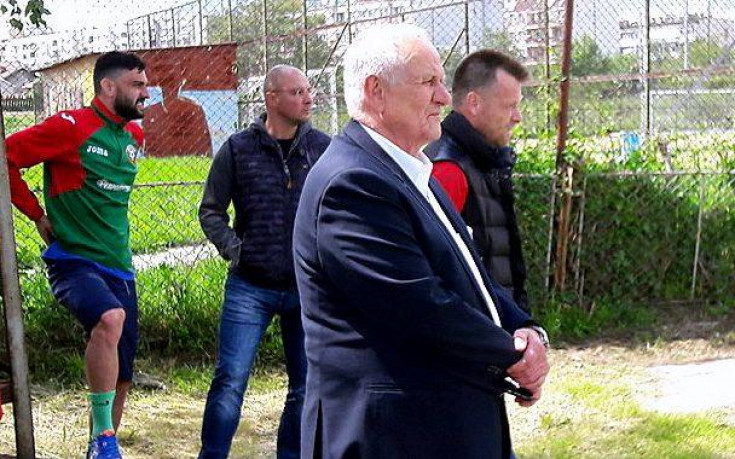 Люпко Петрович е на Герена, гледа изпит на помощниците си