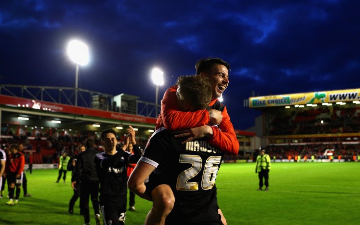 Барнзли взе първия билет за финала за влизане в Чемпиъншип