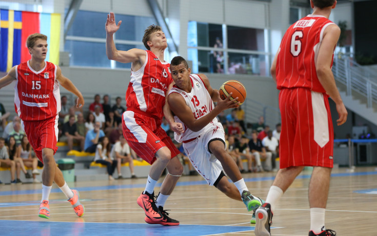 Младежите се събират в Правец, 17 повикани за първия лагер