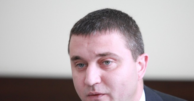 Финансовият министър Владислав Горанов даде извънреден брифинг по повод протеста