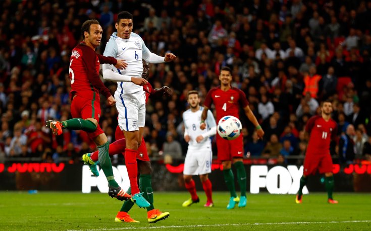 Голът на Смолинг за победата на Англия над Португалия