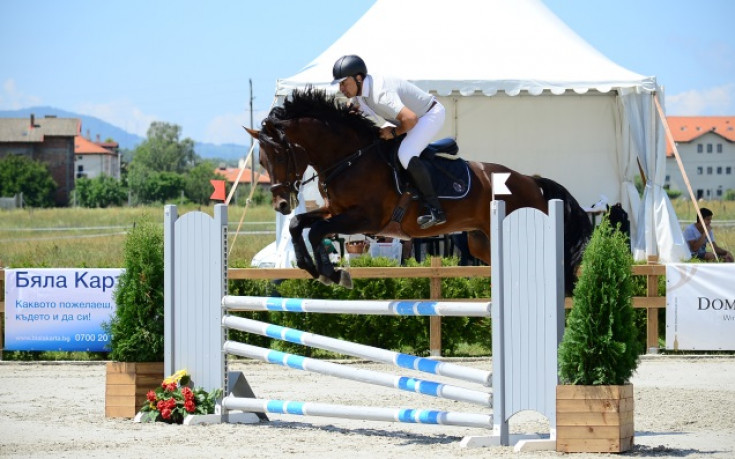 Засилен интерес към третия кръг от лигата по прескачане на препятствия