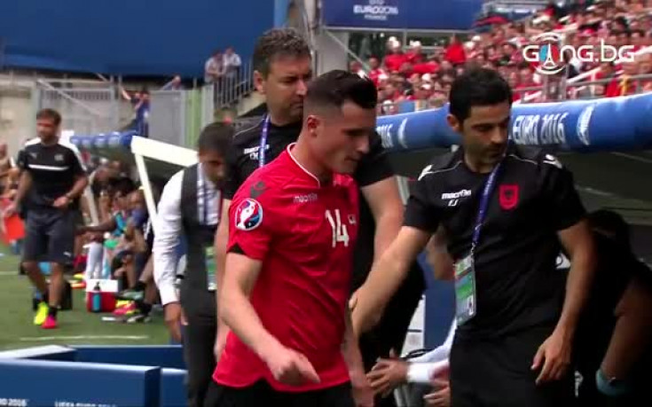 ВИДЕО: Големият брат Джака побесня и започна да мята бутилки