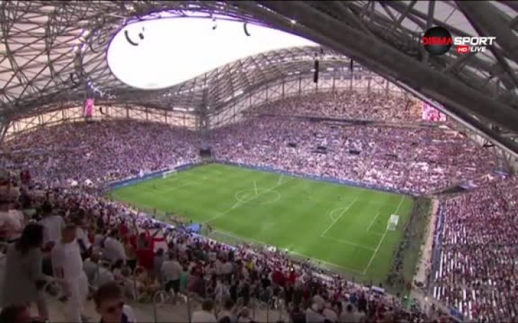 Напрегнато, но красиво! Марсилия няма търпение за футбол