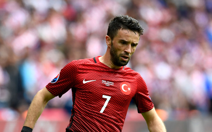 Изпращат турски национал в Барселона