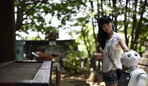 83% от хората не искат робот да пазарува вместо тях