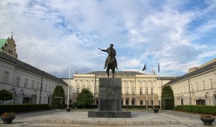 Президентският дворец във Варшава