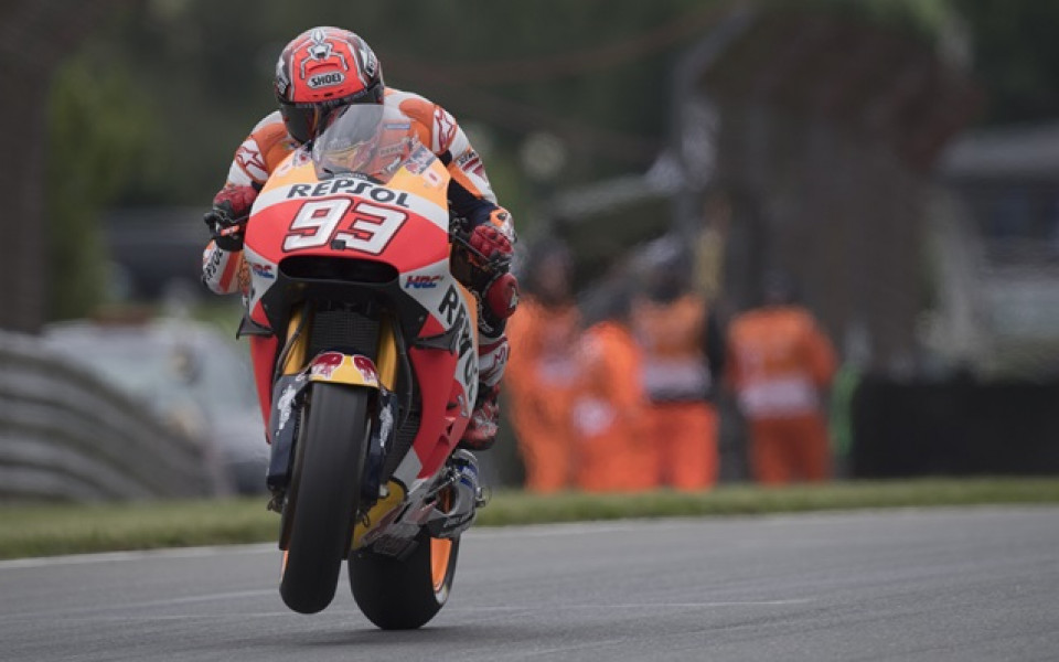 Маркес триумфра в Гран При на Германия в MotoGP