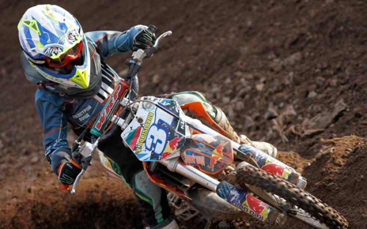 Трима българи ще карат във финала на Европейското по мотокрос