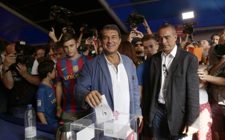 Лапорта разкритикува спонсорски договор на Барса