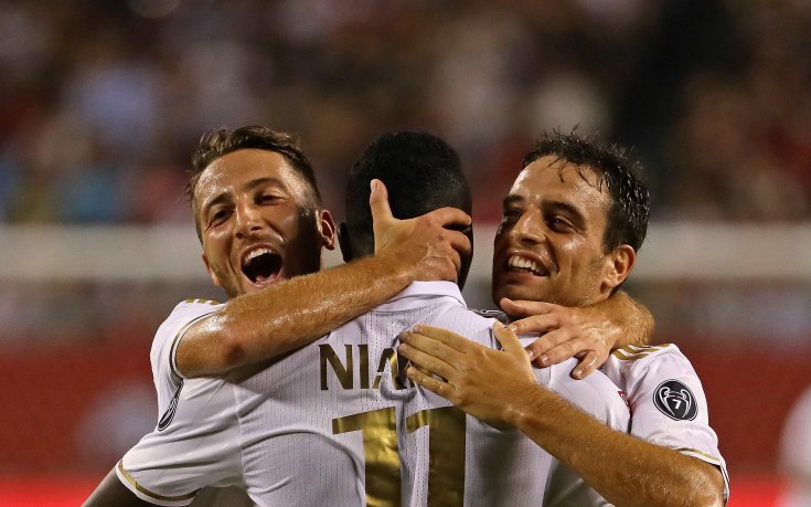 Дузпи решиха головото шоу на Милан и Байерн