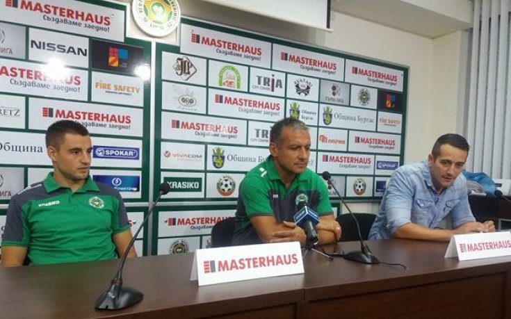 Нефтохимик иска пълни трибуни и подкрепа от бургазлии