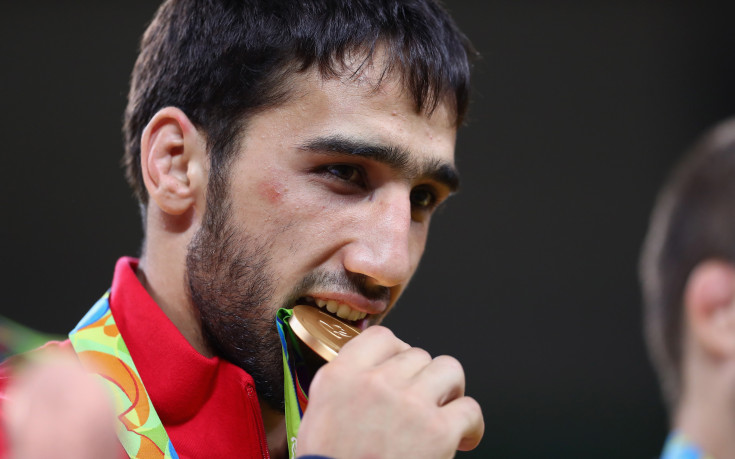 Руснак триумфира в джудото в категорията на Иванов