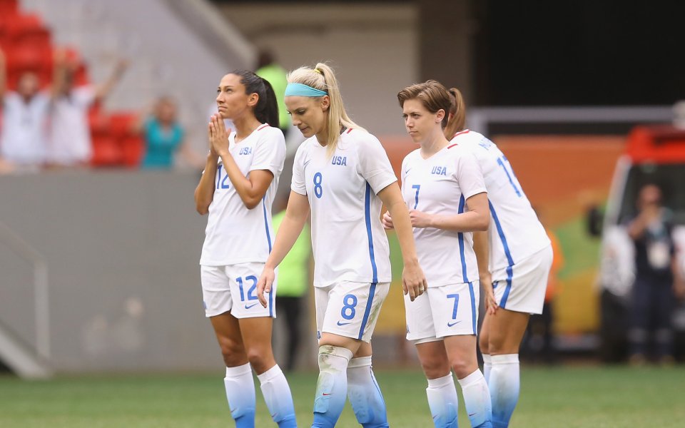 Пандемията от COVID-19 представя „заплаха за съществуването“ на женския футбол,