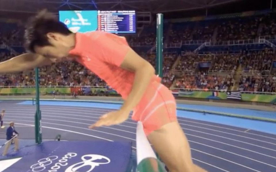 Пенис попречи на японец за успешен скок в Рио